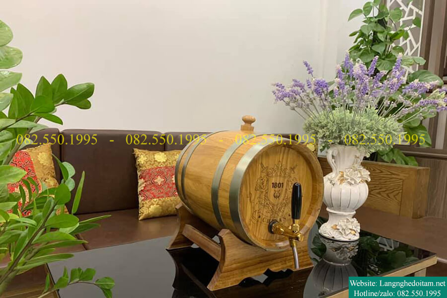 hình ảnh thùng rượu gỗ sồi 20l