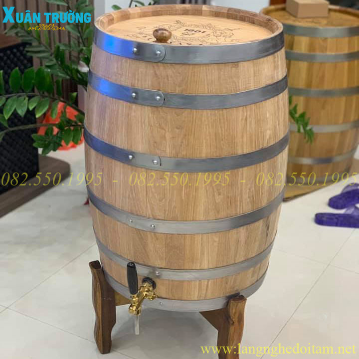 thùng rượu gỗ sồi dáng đứng